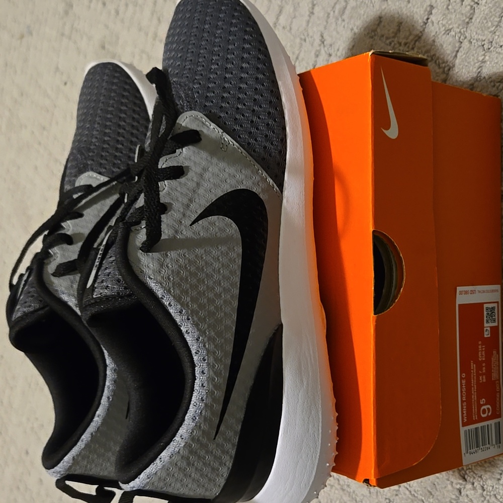Nike Roshe Golf Shoes NWT